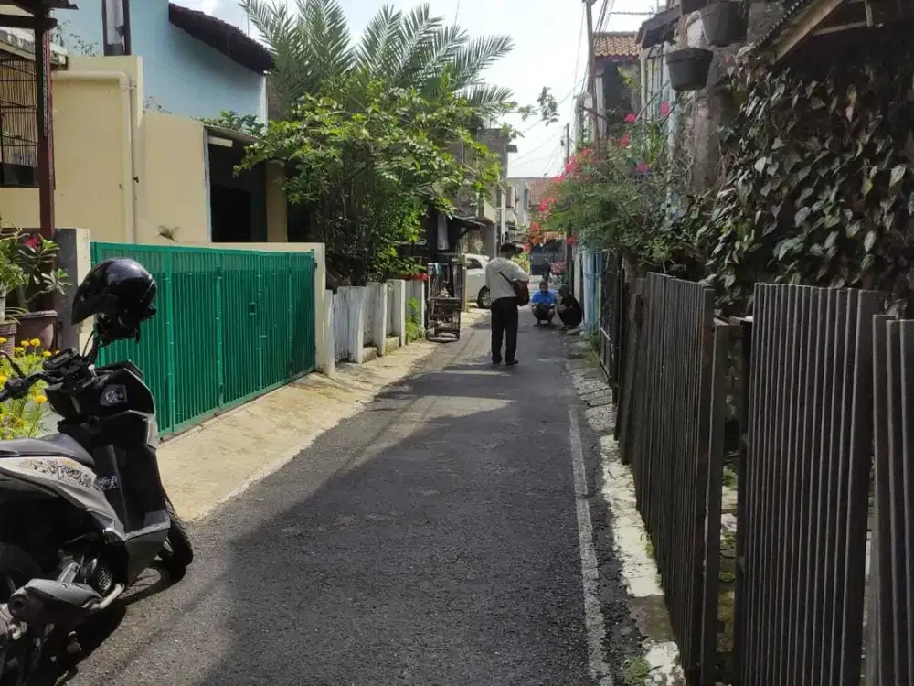 Dijual Rumah MURAH 480jt Perumnas Antapani Dekat GRIYA, Jalan 1 Mobil