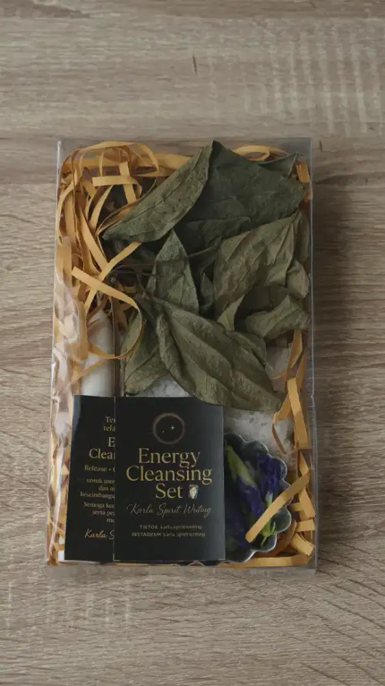 Energy Cleansing Set
Release • Cleanse • Protect hanya 15 set !