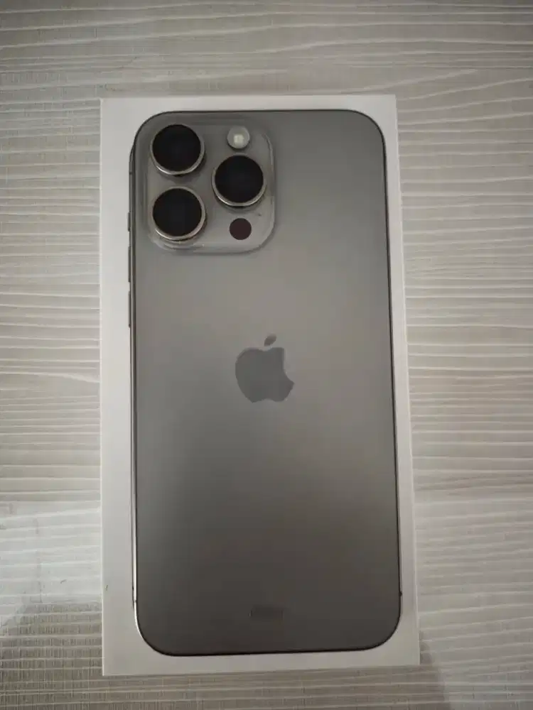 Iphone 15 promax 256 gb natural titanium