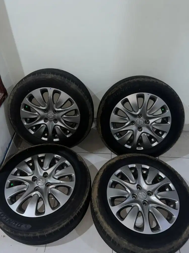 Dijual Velg OEM R16 Baleno Hatchback Satu Paket Ban