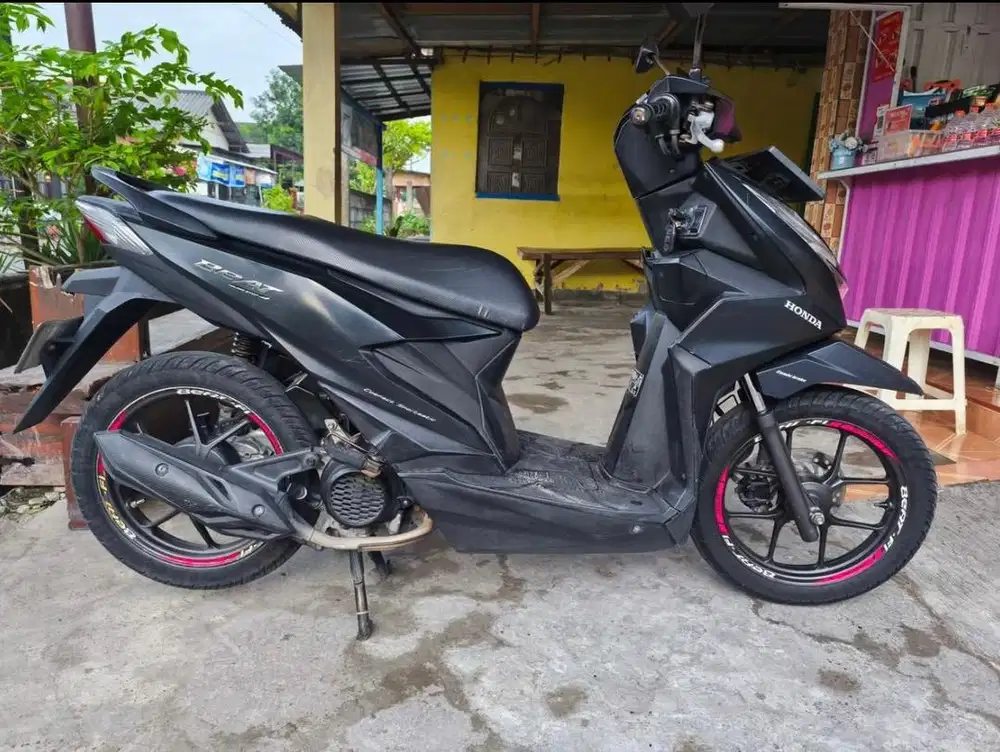 DI JUAL BEAT DELUXE 2021 warna hitam