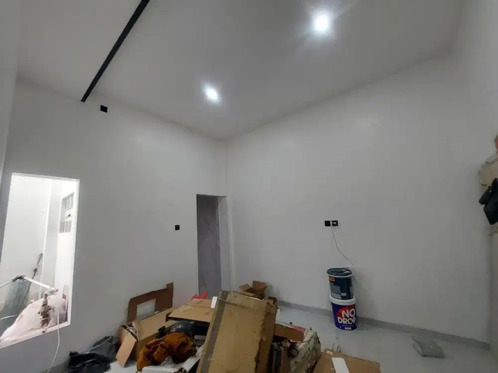 Rumah Mewah Cantik Siap Huni di Fajar Indah Solo