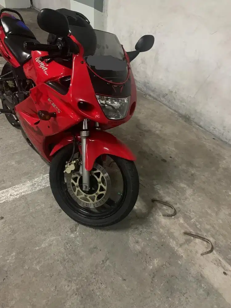 Kawasaki Ninja RR 150 Merah