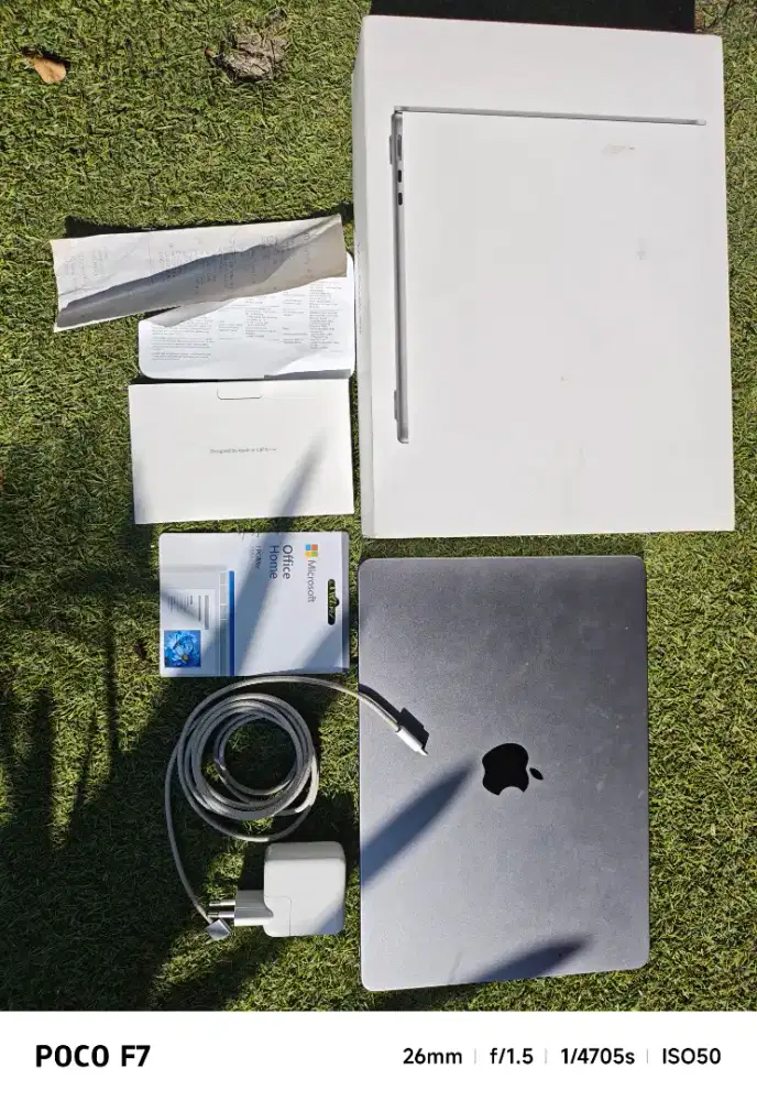 Macbook Air M3 8/256 (2025)