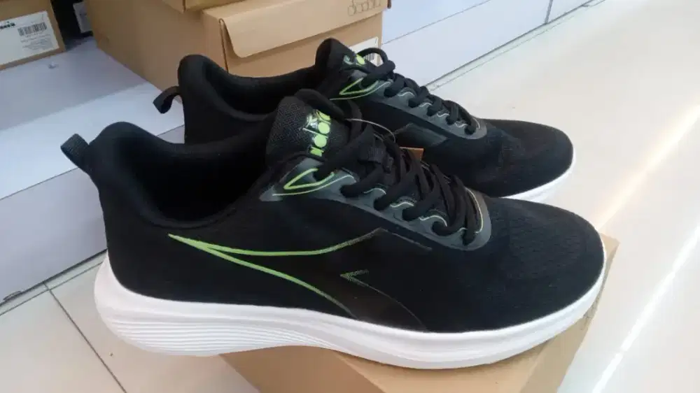 Jual sepatu baru original store