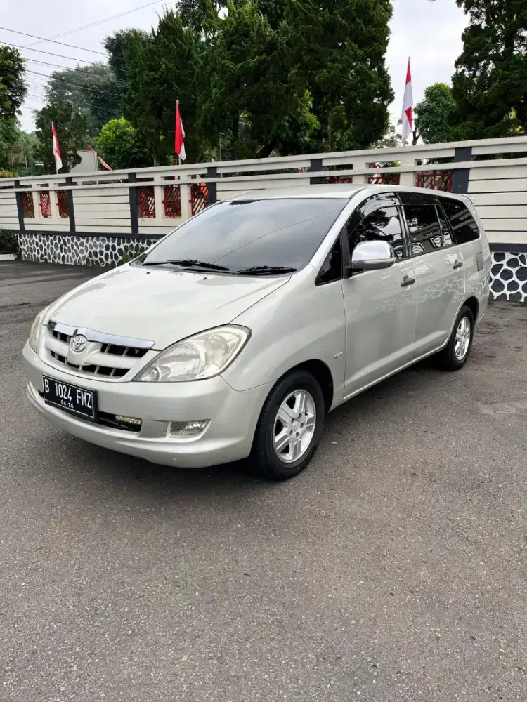 Toyota Innova dijual