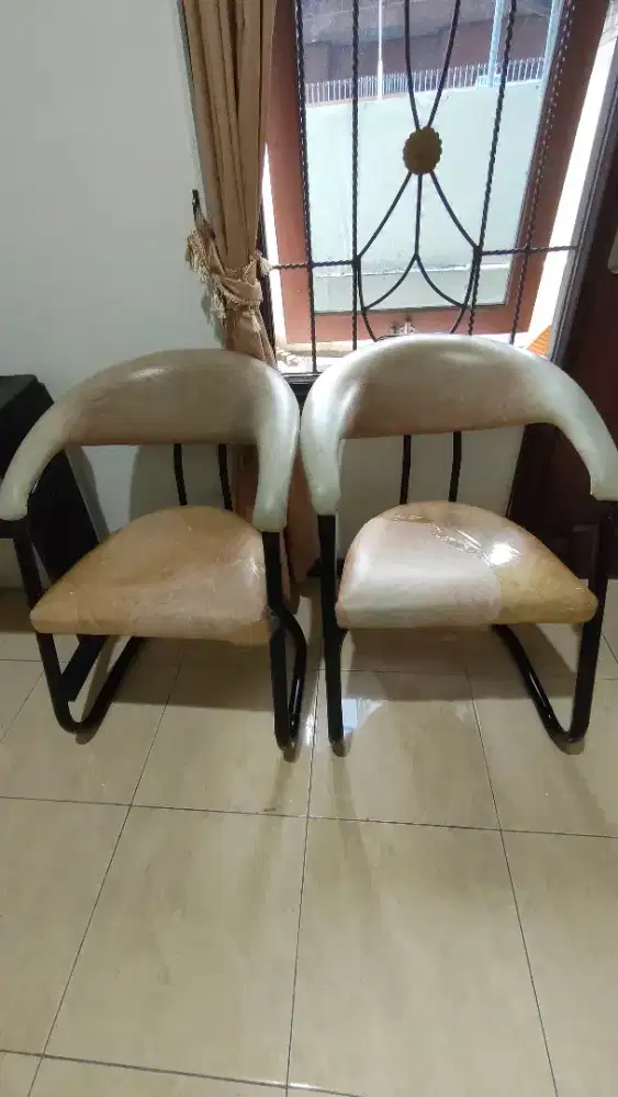 Kursi tamu (kursi santai)