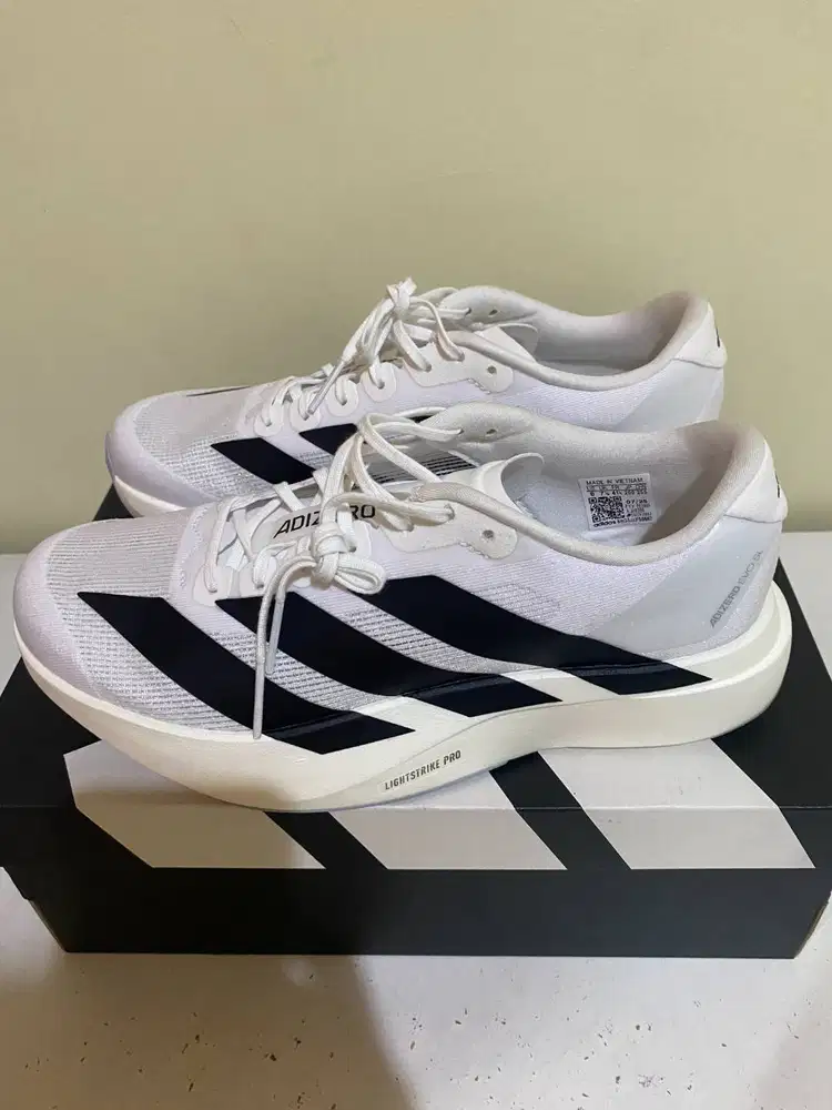 ADIDAS ADIZERO EVO SL, masih baru belum pernah dipakai