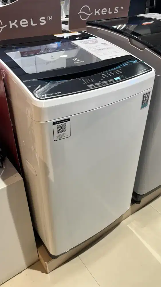 MESIN CUCI ELECTROLUX TOP LOADING EWT9078K6WA 9KG