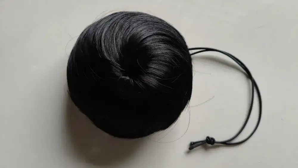 Karet serut rambut palsu sanggul cepol