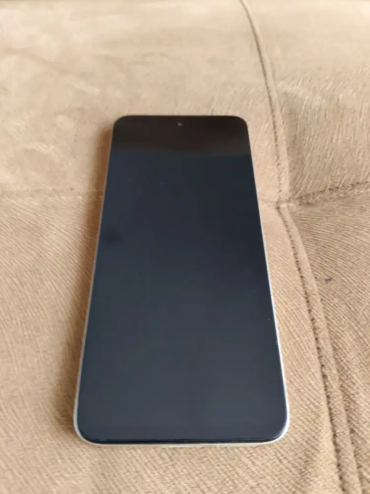 Dijual Xiaomi redmi 13 Gold fullset lengkap