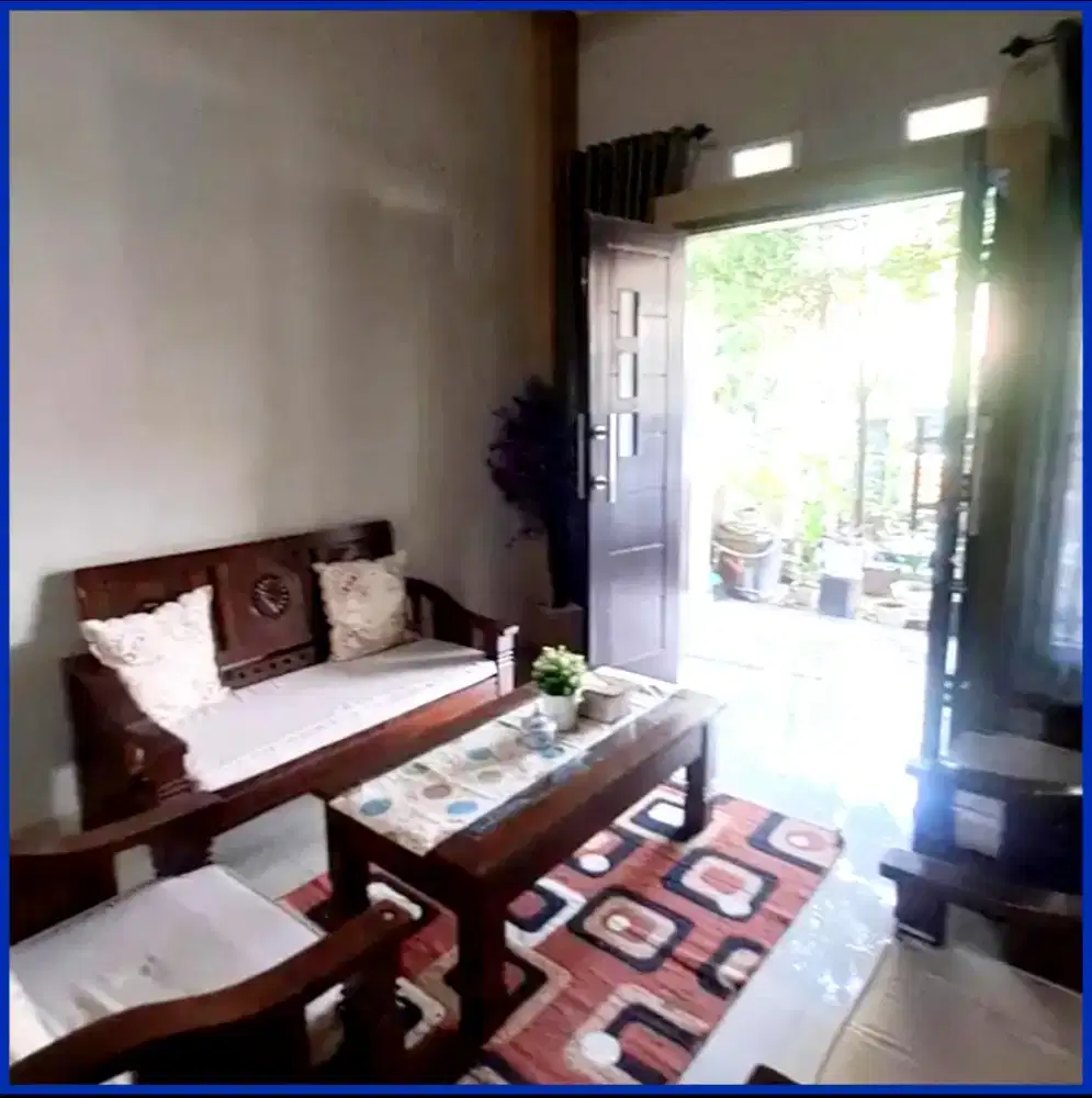 Rumah Cantik Harga Menarik Di Komplek Kembar