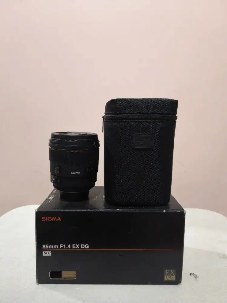 Sigma 85mm f 1.4 ex dg ham for Nikon FX/dx