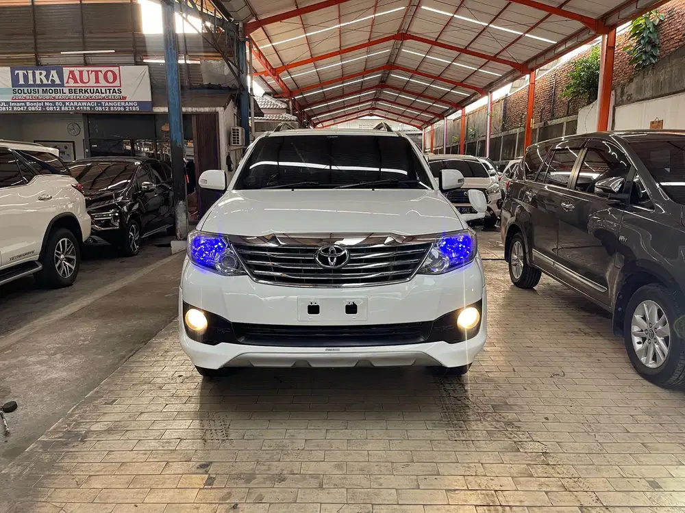 Toyota Fortuner TRD Diesel 2012 Putih