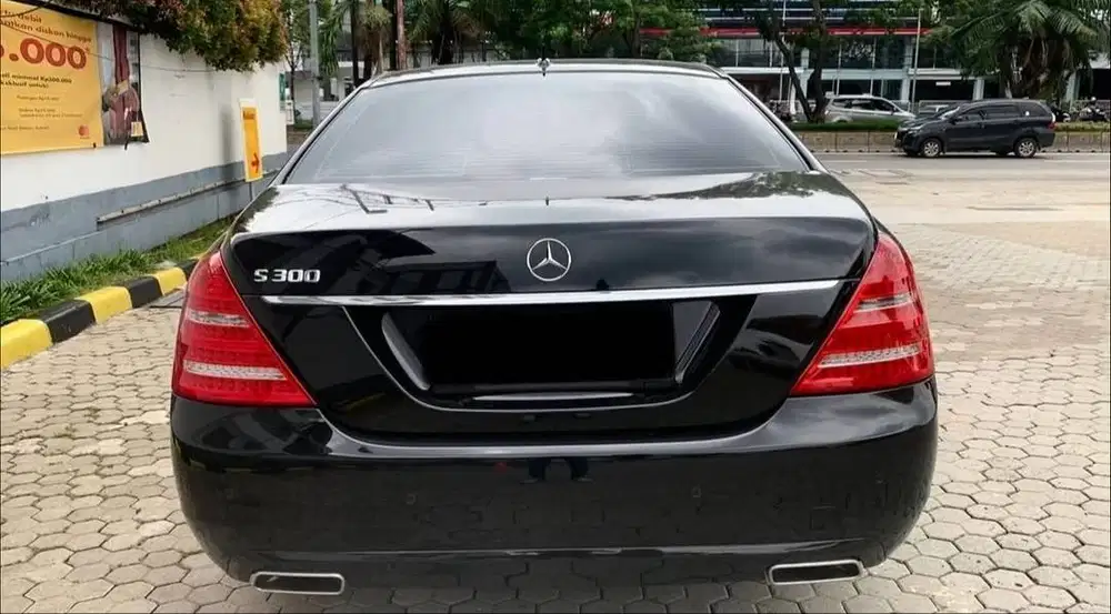 DI JUAL MERCEDES BENZ S300L