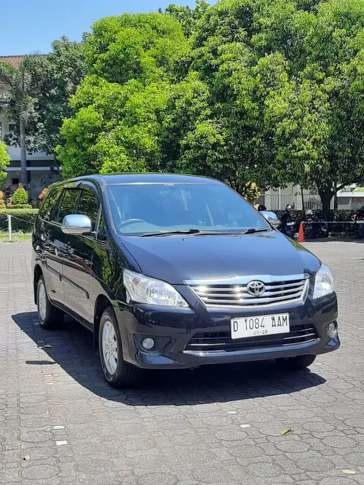Kijang Innova G Matic AT bensin 2013