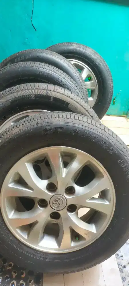 Velg oem innova V 2006 copotan mbl sendiri