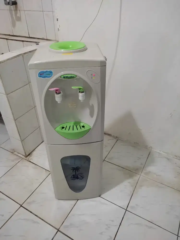 Dispenser Miyako panas dingin