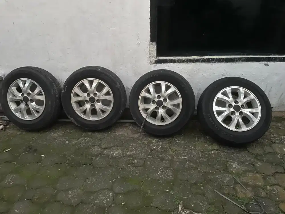 Velg Original Innova v dan ban