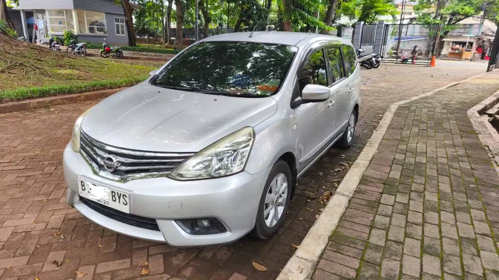 LIVINA 1.5 XV MT 2013 PEMAKAIAN 2014 (UNIT LANGKA: LOW KM & TANGAN 1)