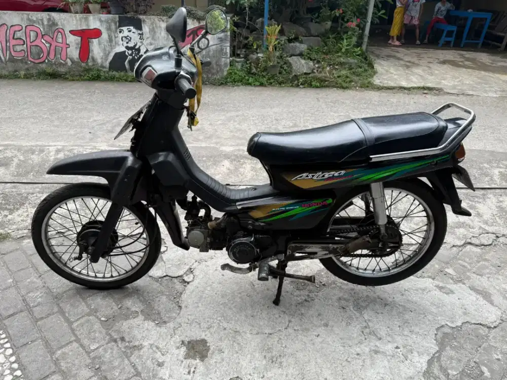 Astrea grand THN 1997 plat B Jakarta