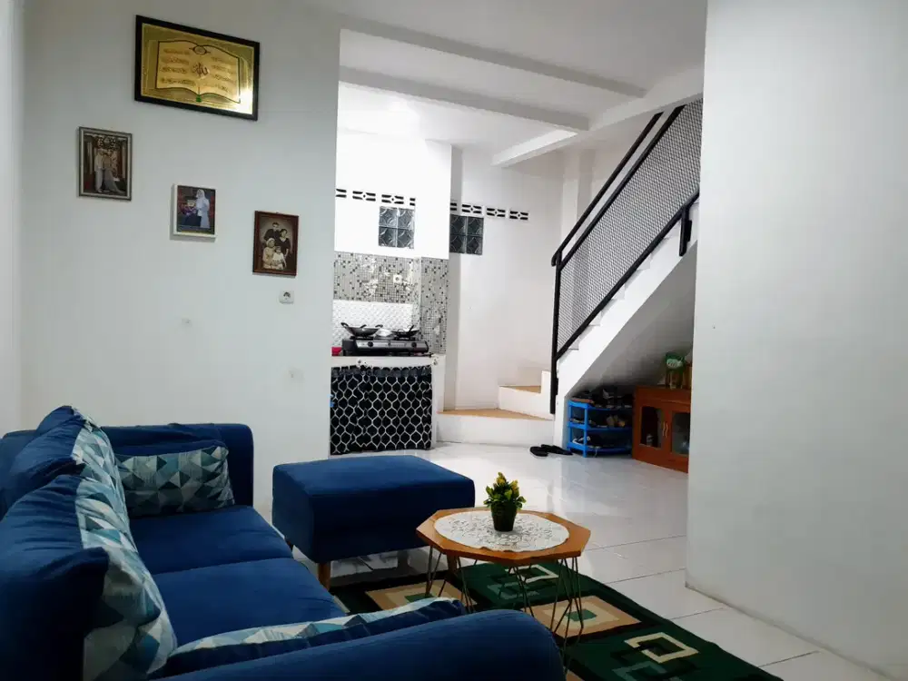 Dijual Rumah Asri dan Terawat 2 Lantai Dago Pojok Bandung
