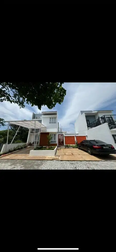 Jual Murah Rumah Cantik dekat tol dengan Kolam Renang