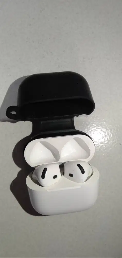 Apple Airpods Gen 4