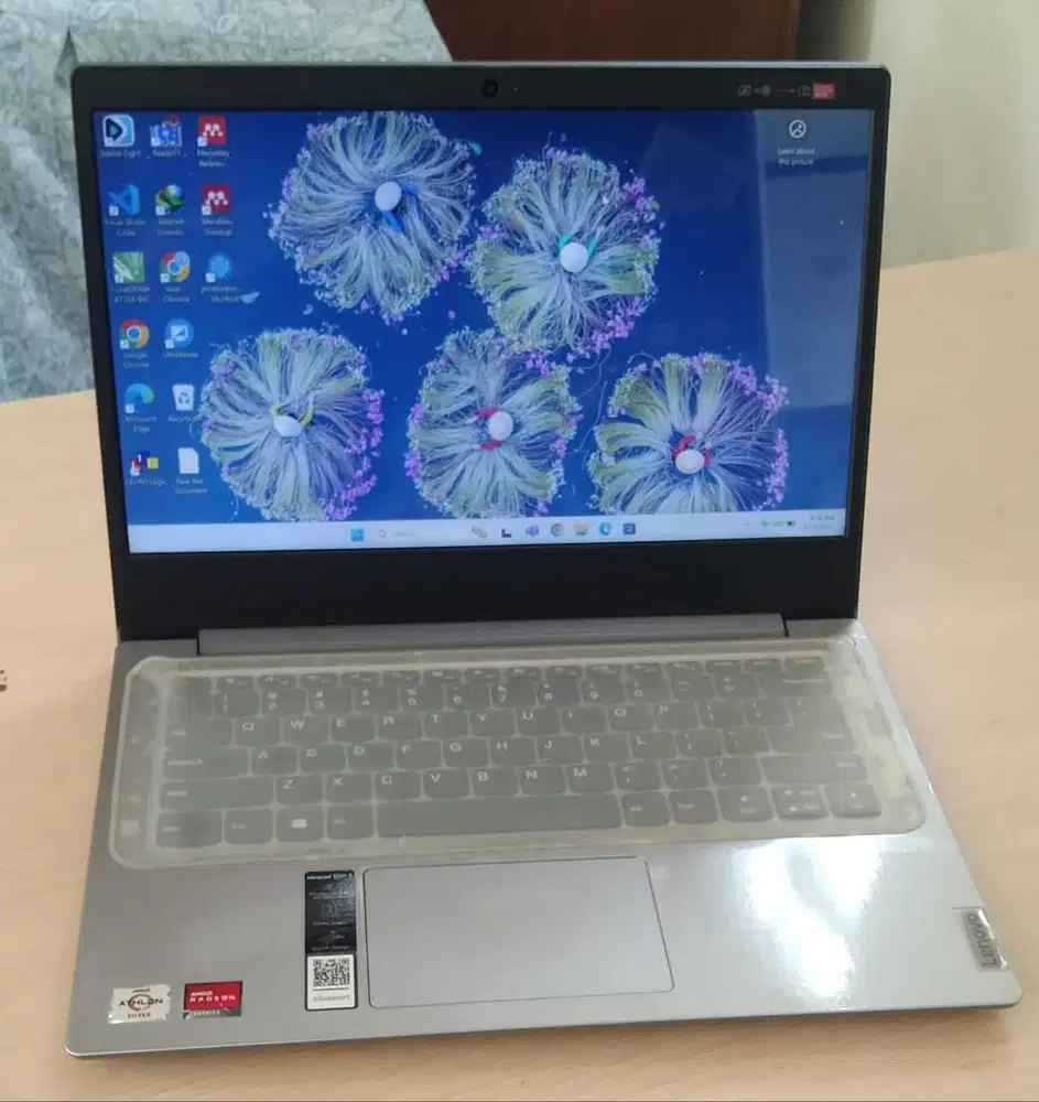 LAPTOP LENOVO  IdeaPad 3
