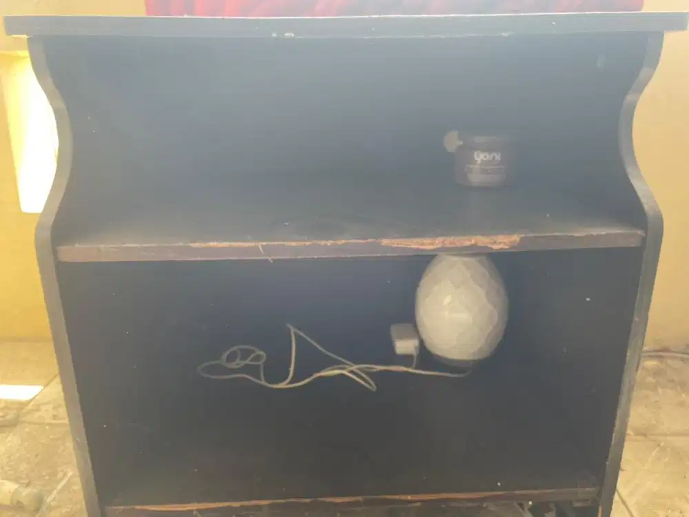 Lemari tv dan kasur palembang masih bagus