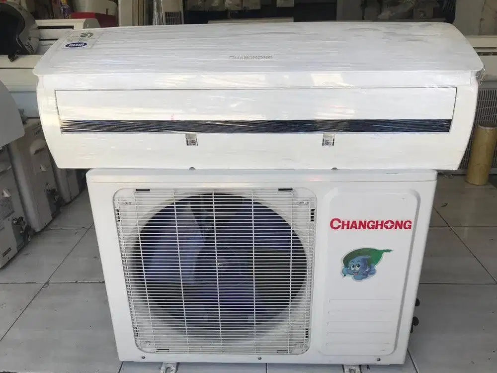 Ac bekas 2 pk merk Changhong freon R 410