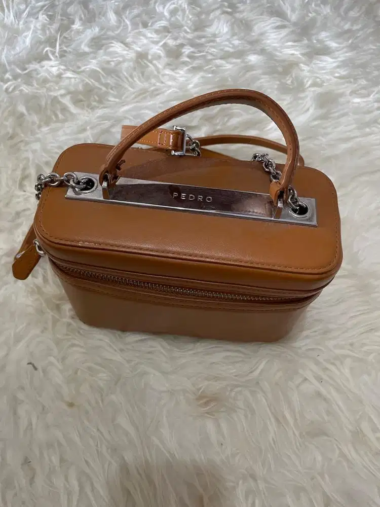 Tas bemerk Ada paperbag nya