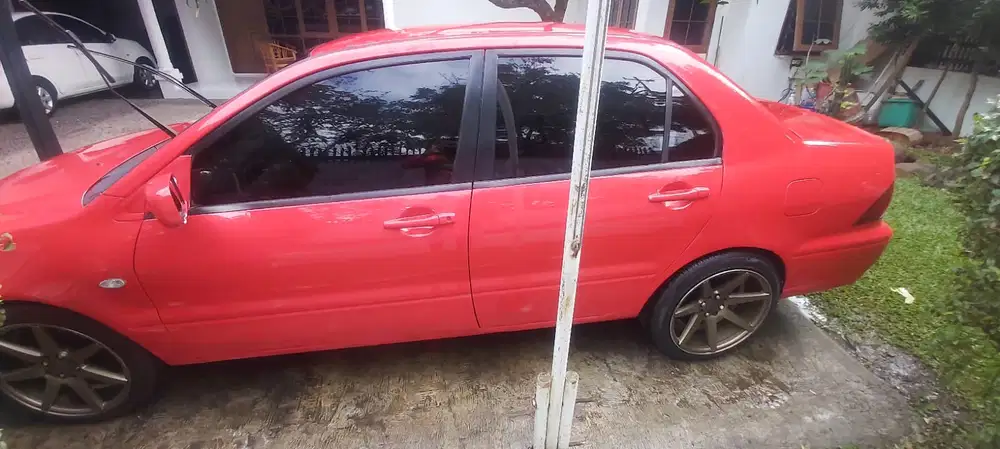 Mitsubishi Lancer 2002 Bensin