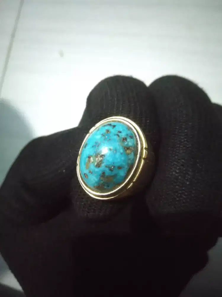 batu cincin firus biru tosca