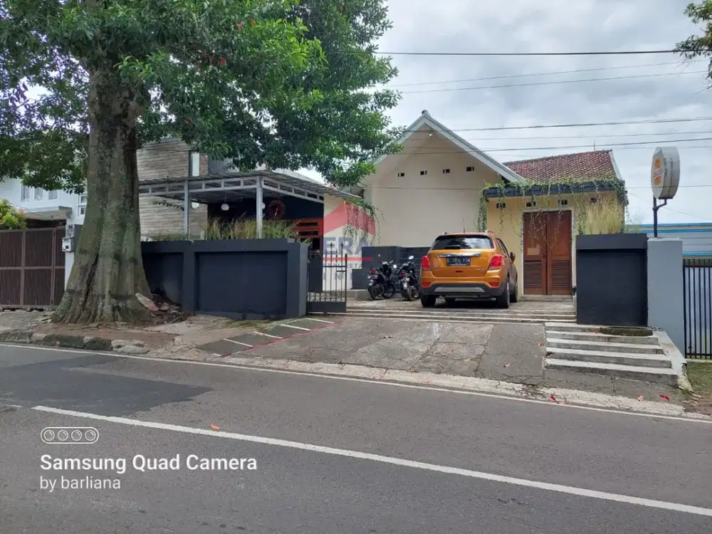 Harga terbaik bawah NJOP Rumah Mainroad Sarijadi Cocok Untuk Rumah atau Usaha/Cafe dekat Gegerkalong Setrasari Pasteur