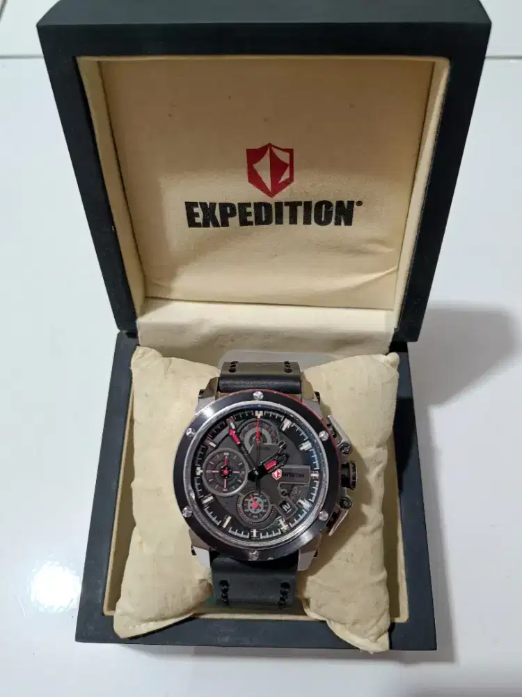 Jam expedition E6603M original bekas bagus normal semua siap pakai