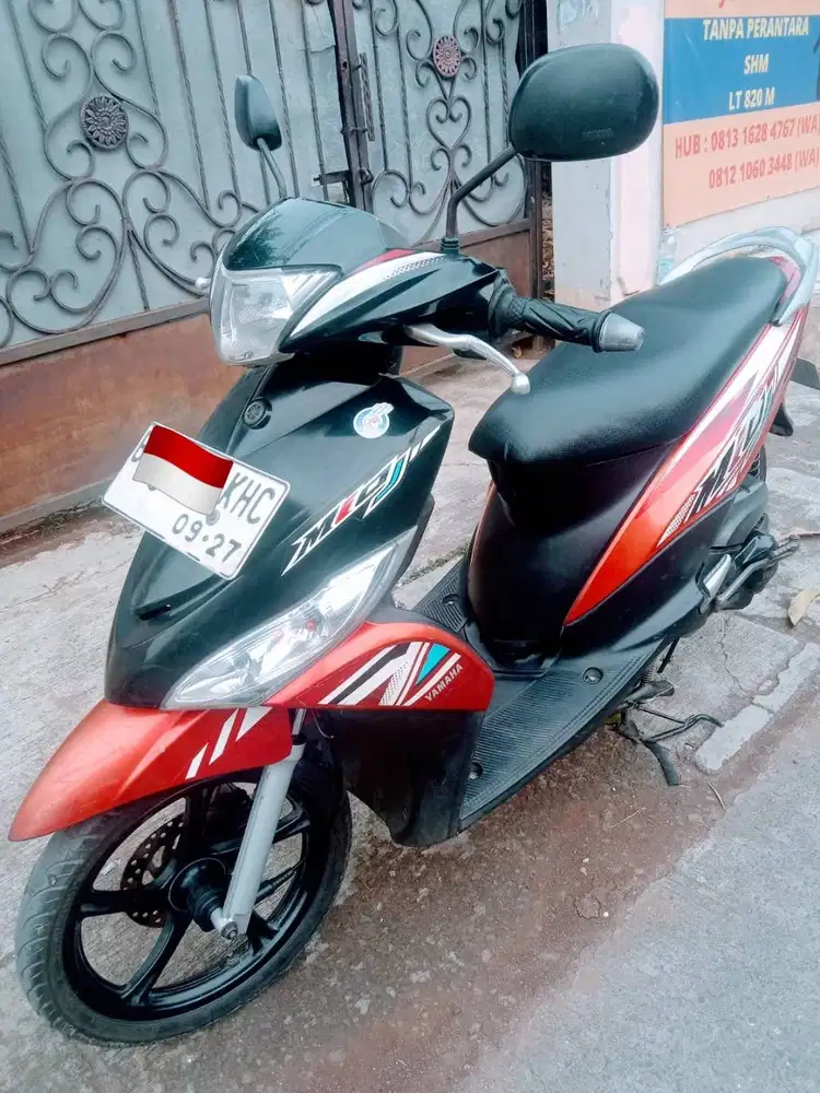 Ubur-ubur ikan lele di jual ni leeh Mio j thn 2012