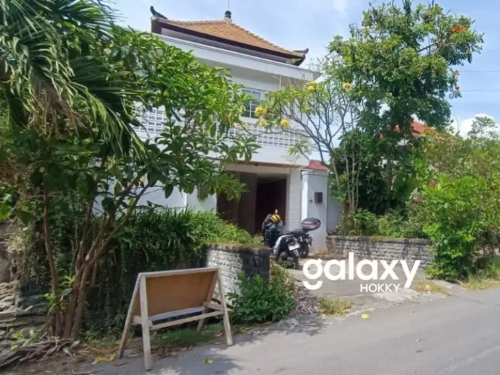 DIJUAL RUMAH STRATEGIS 2 LANTAI DI KUTAT LESTARI SANUR KAUH DENPASAR, BALI