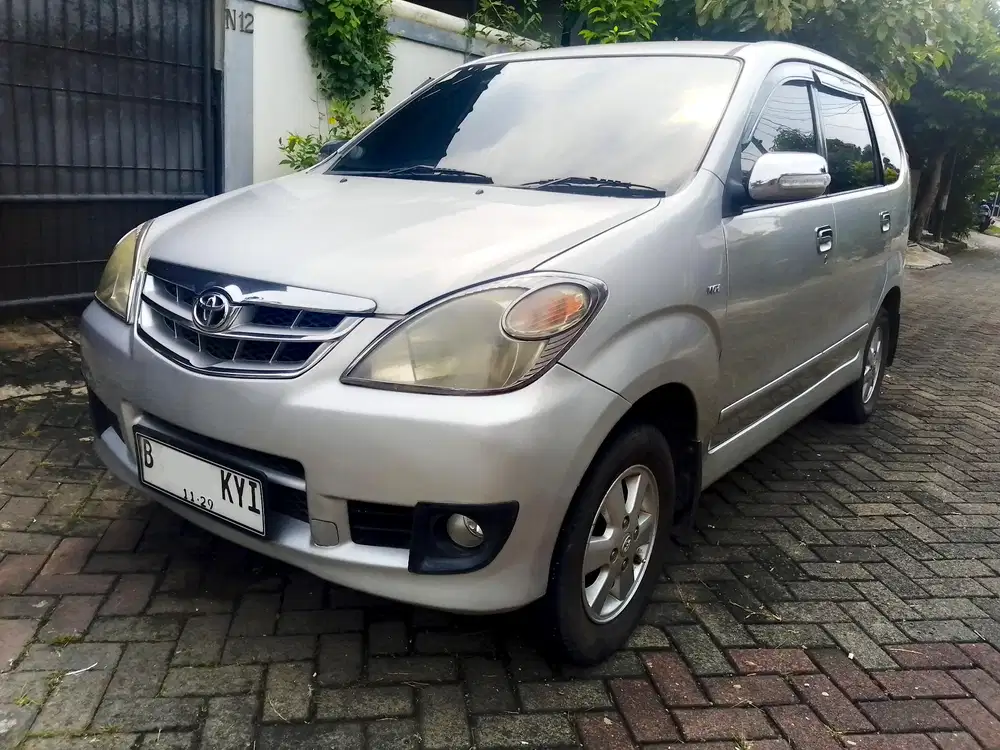 Toyota Avanza 2011 Bensin