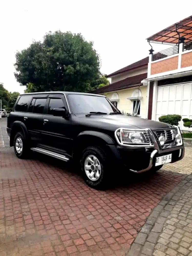 Nissan Patrol Y61 Diesel 4x4 Manual