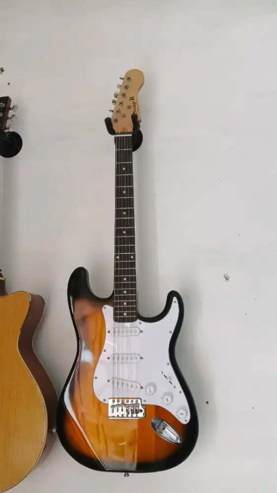 BU Gitar Elektrik STINGER Stratocaster ORI Tinggal Pakai