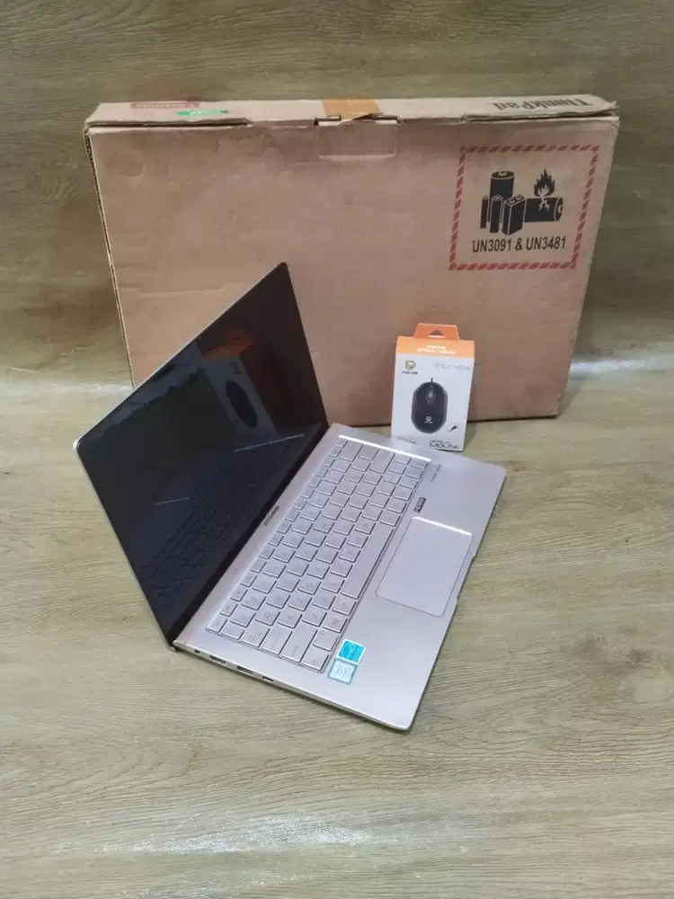 spek tinggi, body mulus, siap anter ke lokasi