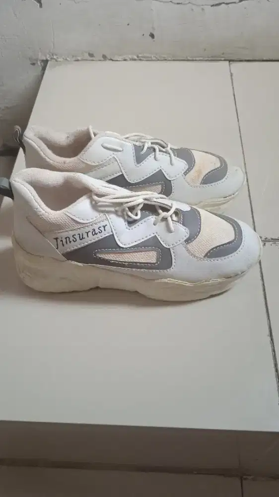 Sepatu Wanita Second