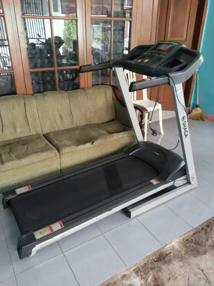 Dijual treadmill elektrik merk shaga sudah auto incline mulus like new