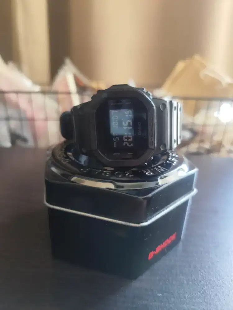 Jam Gshock DW-5600BB
