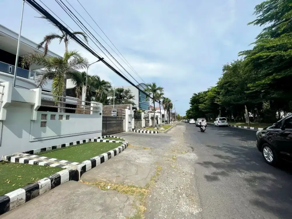 Dijual Rumah Mewah Terawat Raya Kertajaya Indah