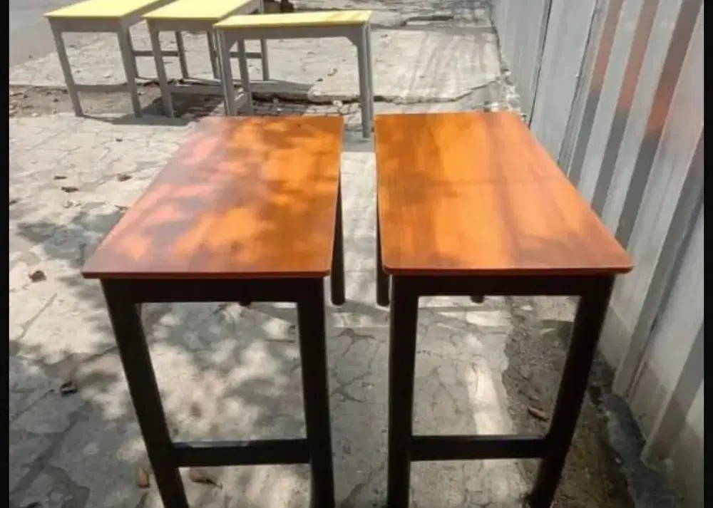 Dijual 2 Meja Caffe (meja warung nasi)