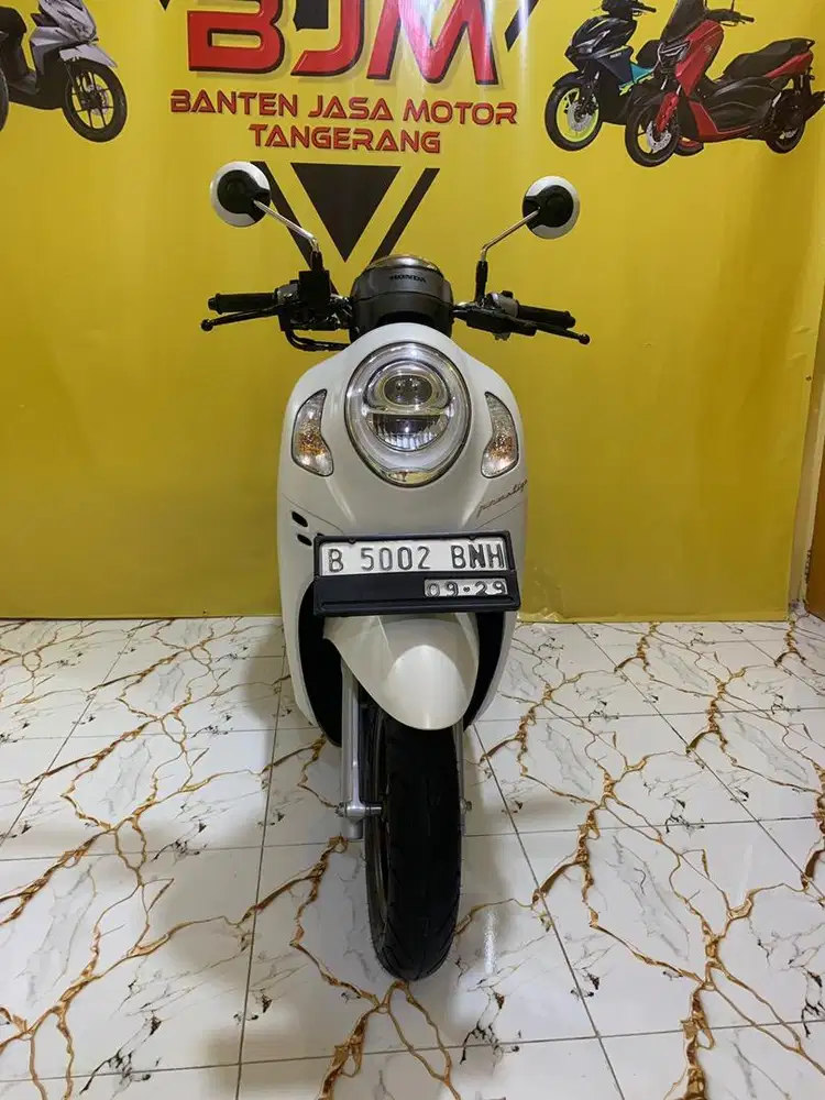 DP1.Jt HONDA SCOOPY PRESTIGE TAHUN 2024 CASH CREDIT