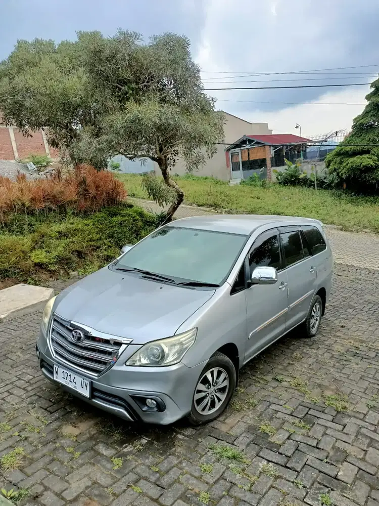Toyota Kijang Innova 2014 Bensin