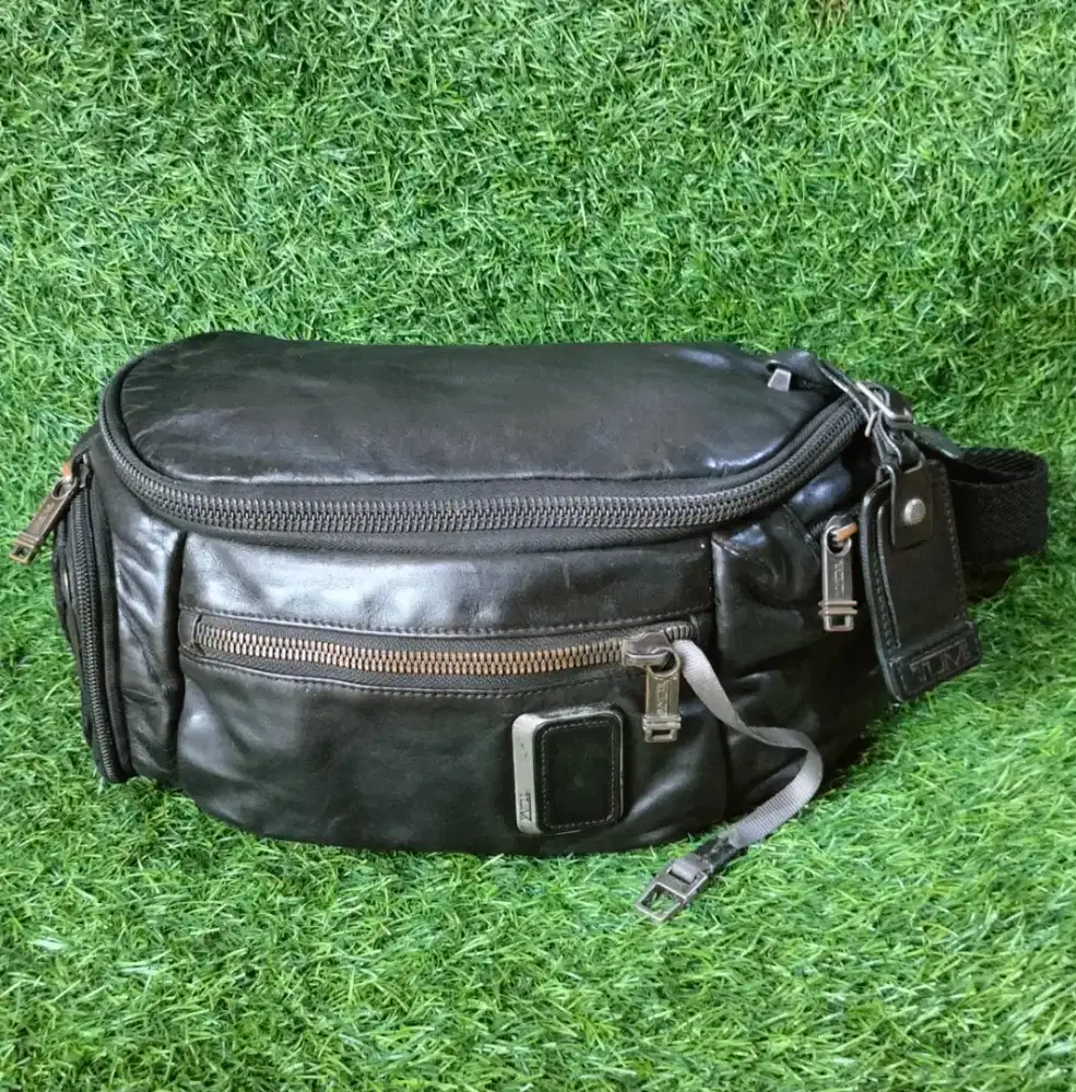 tumi Alpha bravo black lather